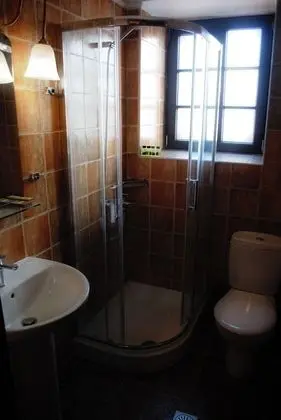 Üç Kişilik Oda