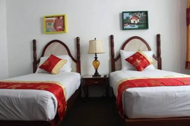 Tek Büyük Yataklı Oda (Double Room with Separate Beds)