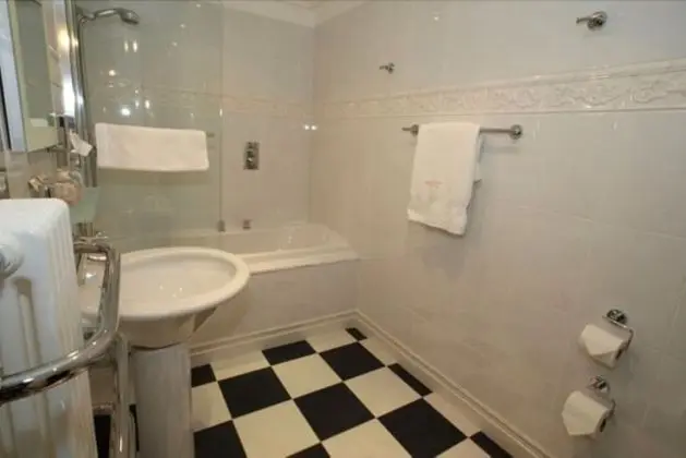 Standard King Room, Ensuite