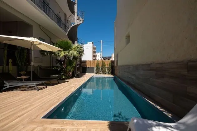 Deluxe Apart Daire, 3 Yatak Odası, Kişiye Özel Havuzlu, Zemin Kat