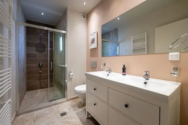 Deluxe Apart Daire, 3 Yatak Odası, Kişiye Özel Havuzlu, Zemin Kat