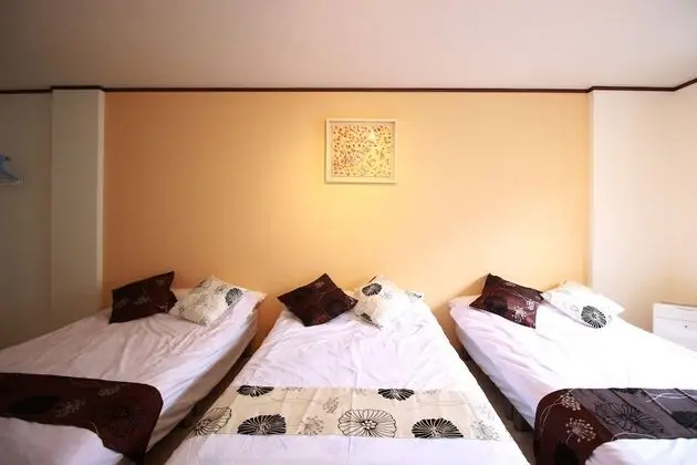 Oda, Sigara İçilmez (Room No. 303)