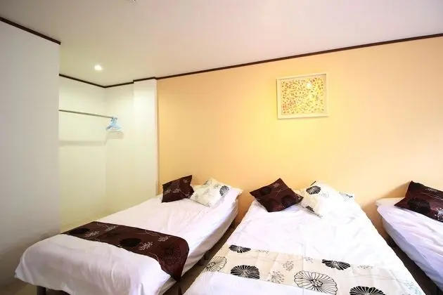 Oda, Sigara İçilmez (Room No. 303)