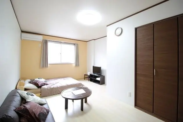 Oda, Sigara İçilmez (Room No. 303)