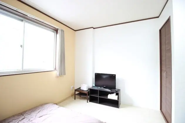 Oda, Sigara İçilmez (Room No. 303)