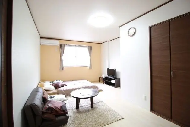 Oda, Sigara İçilmez (Room No. 303)
