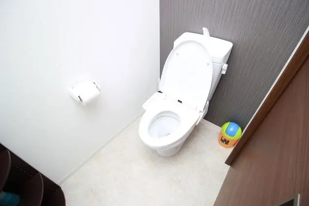 Oda, Sigara İçilmez (Room No. 303)