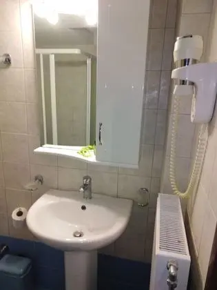 Economy Tek Büyük Yataklı Oda