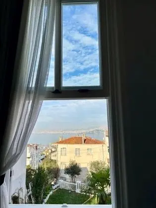 Superior, Deniz ve Bahçe Manzaralı, Giriş Katı