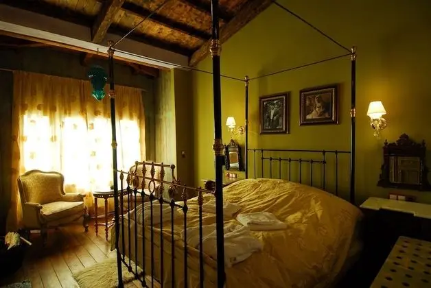 Comfort Tek Büyük Yataklı Oda