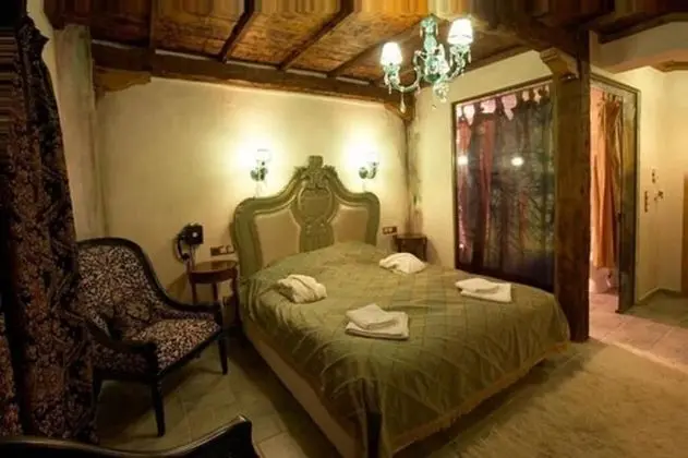 Comfort Tek Büyük Yataklı Oda