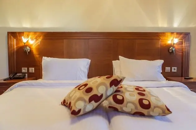 Tek Büyük veya İki Ayrı Yataklı Oda, Balkon, Dağ Manzaralı