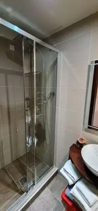 Tek Büyük veya İki Ayrı Yataklı Oda, Balkon, Dağ Manzaralı