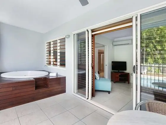 Standard Oda, 2 Yatak Odası (Swim Out)