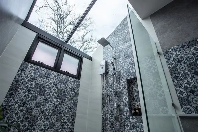 Deluxe Tek Büyük Yataklı Oda, Bahçe Manzaralı