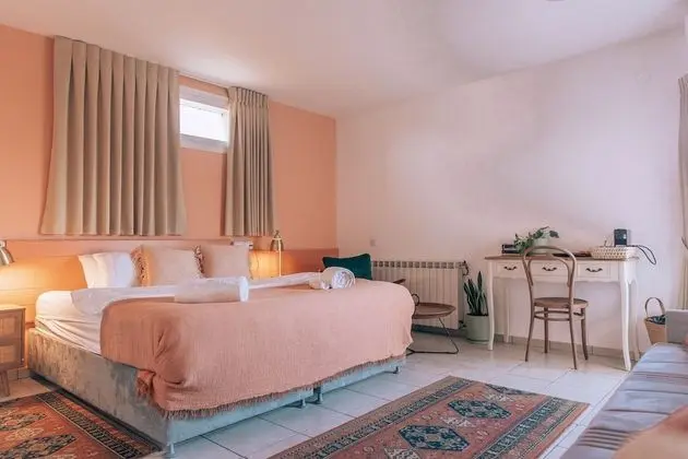 Deluxe Tek Büyük Yataklı Oda