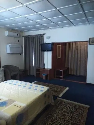 Deluxe Tek Büyük Yataklı Oda, 1 Çift Kişilik Yatak, Sigara İçilmez, Banyolu/Duşlu