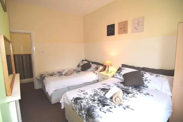 Dört Kişilik Oda, Ortak Banyo (U3)