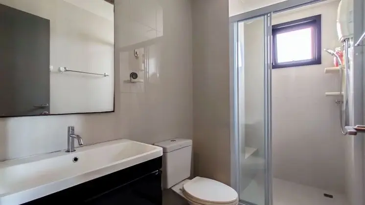 Middle Sea View Room