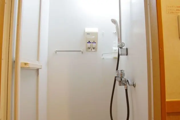 Moderate Room with Shower, Non Smoking