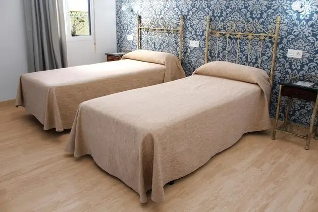 Tek Büyük veya İki Ayrı Yataklı Oda