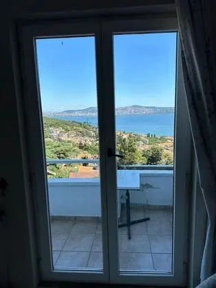 Balkonlu Superior Oda, Deniz Manzaralı, Ortak Banyolu