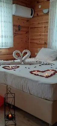 Balayı Odası, Dağ Manzaralı, Balkonlu