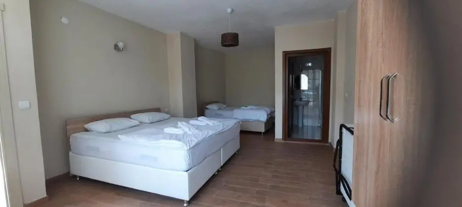 Standart Geniş Oda, Dağ Manzaralı, Fransız Balkonlu