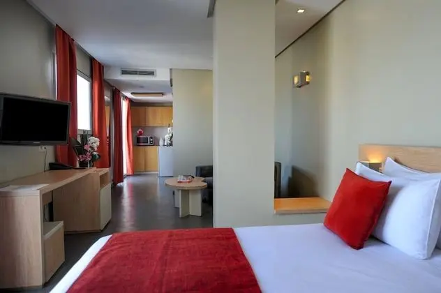 Tek Büyük Yataklı Oda