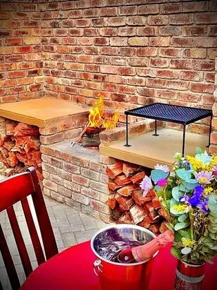 Standard Chalet (3)