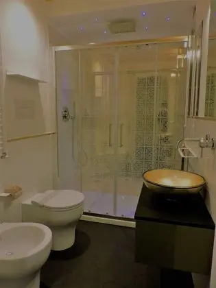 Luxury Oda, Balkon