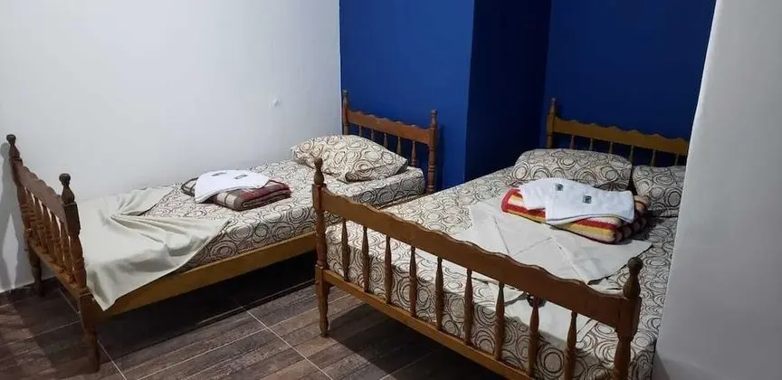 Traditional Üç Kişilik Oda