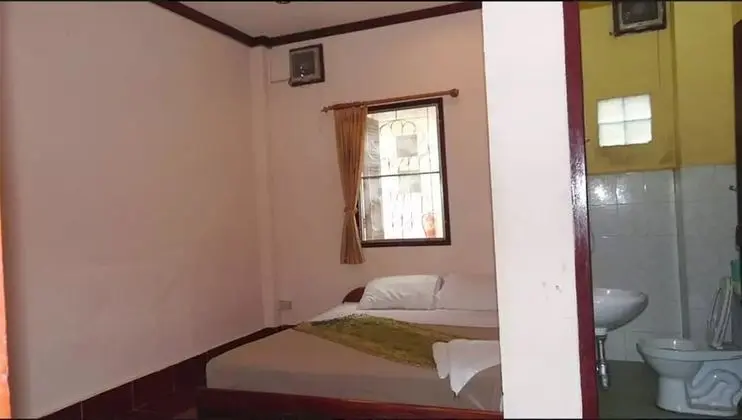 Standard Fan Room