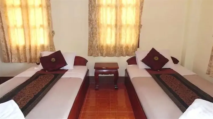 Standard Twin Fan Room
