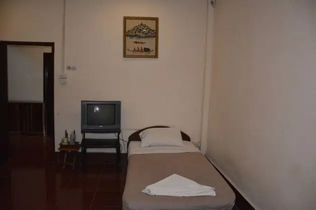 Standard Twin Fan Room