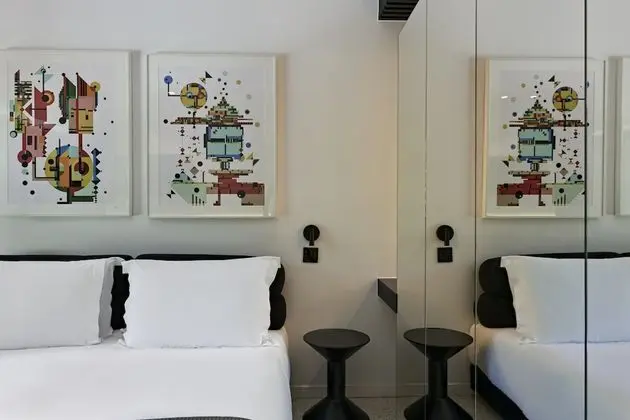 Essential Room
