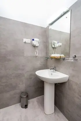 Deluxe Dört Kişilik Oda