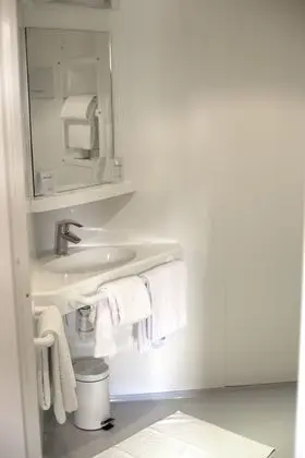 Classic Tek Büyük Yataklı Oda, Engellilere Uygun