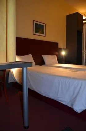 Standard Üç Kişilik Oda, 3 Tek Kişilik Yatak