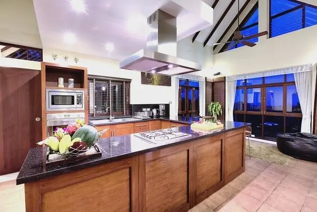 5 Bedrooms Pool Villa, Sea View