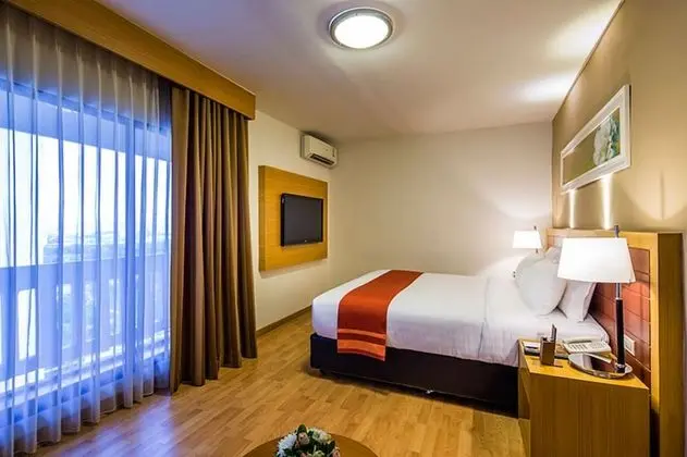 Executive Room