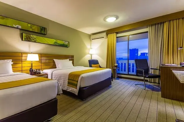Premier Room