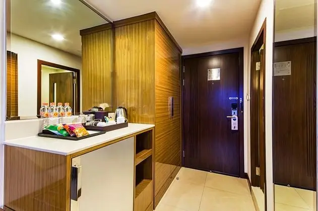 Premier Room