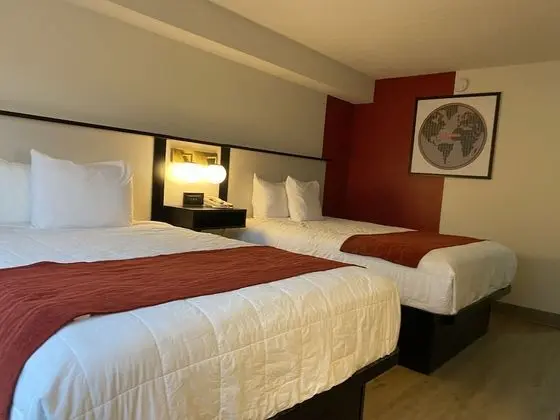 2 Queen Beds Ground Floor