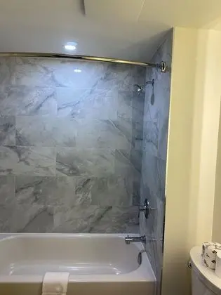 2 Queen Beds Ground Floor