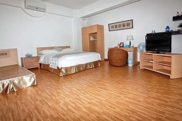 Superior Tek Büyük Yataklı Oda (201)
