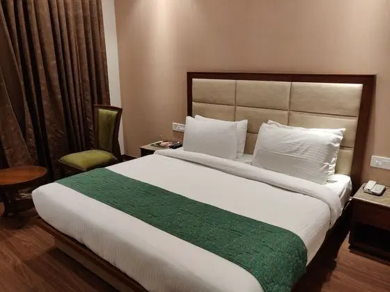Deluxe Tek Büyük Yataklı Oda, 1 Yatak Odası, Sigara İçilebilir, Şehir Manzaralı