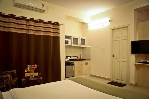 Studio Apartment