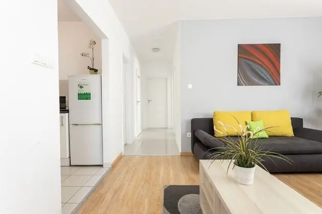 Deluxe 3 bedroom Apartment