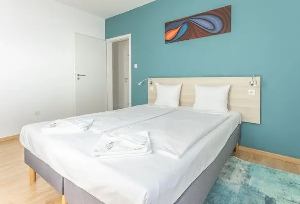 Deluxe 3 bedroom Apartment